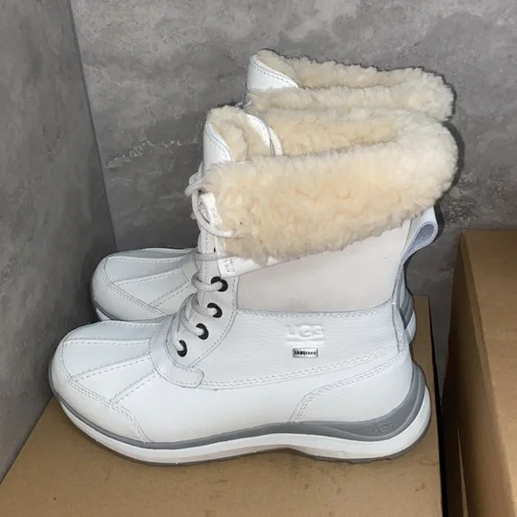 UGG ADIRONDACK - Picture 3 of 6